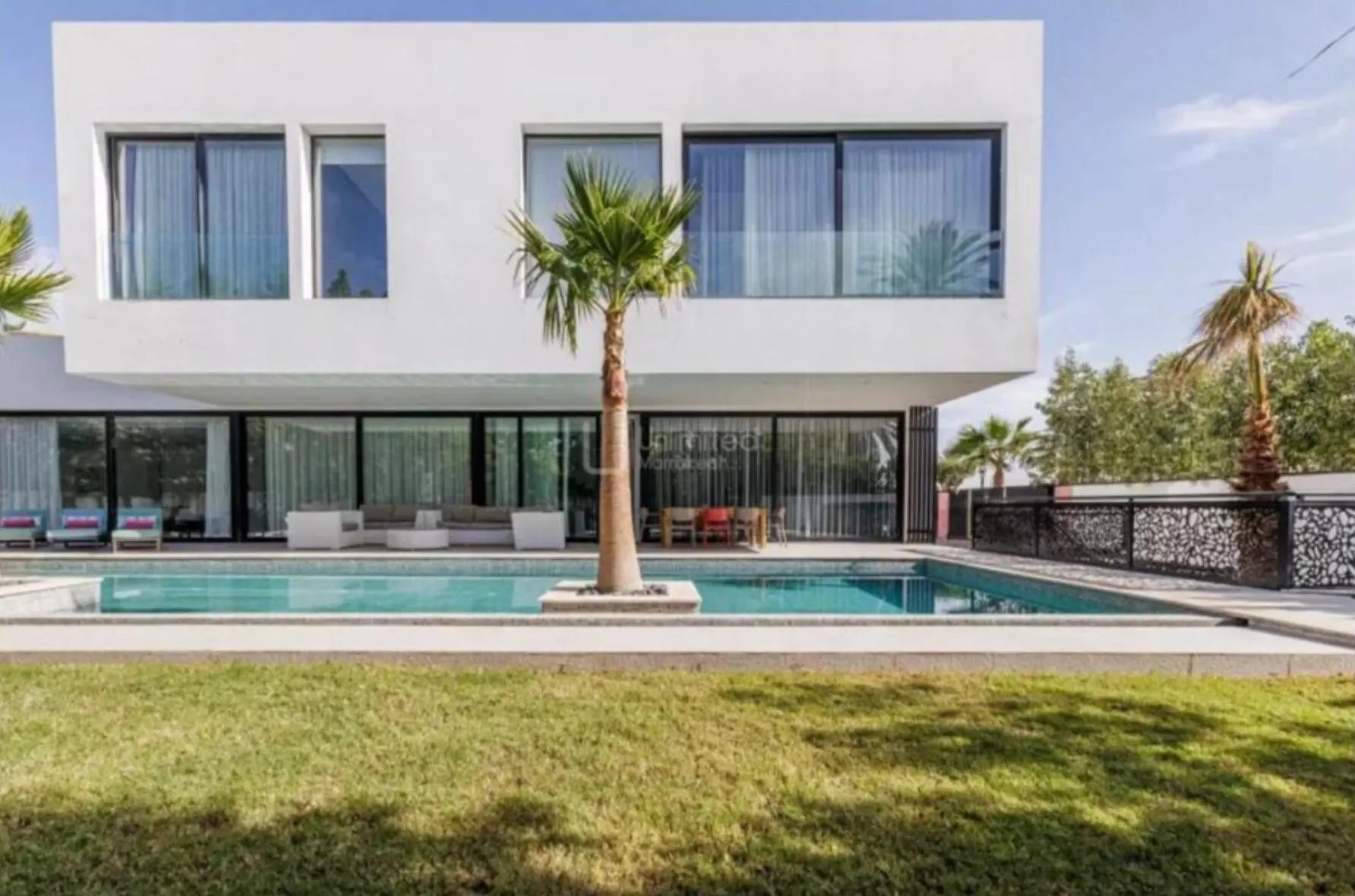 Villa Perle — la façade et l'entrée (golf Amelkis, Marrakech)