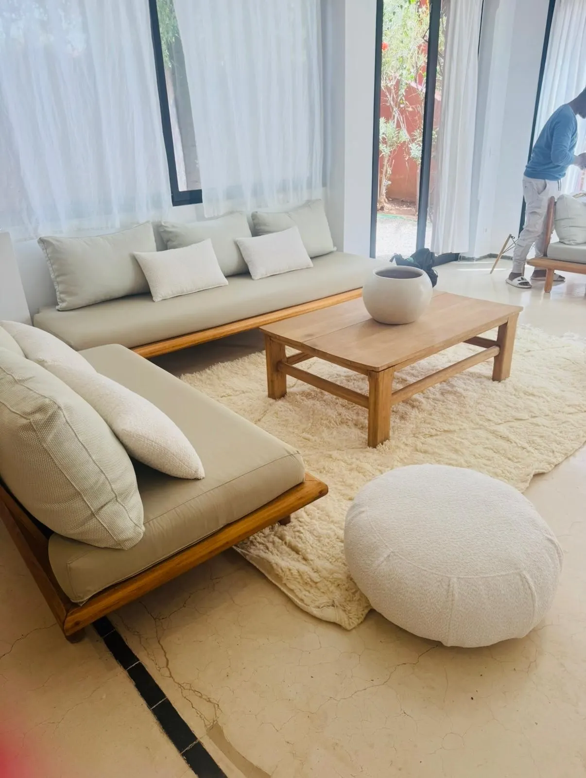 Appartement — la façade et l'entrée (route de l'Ourika, Marrakech)
