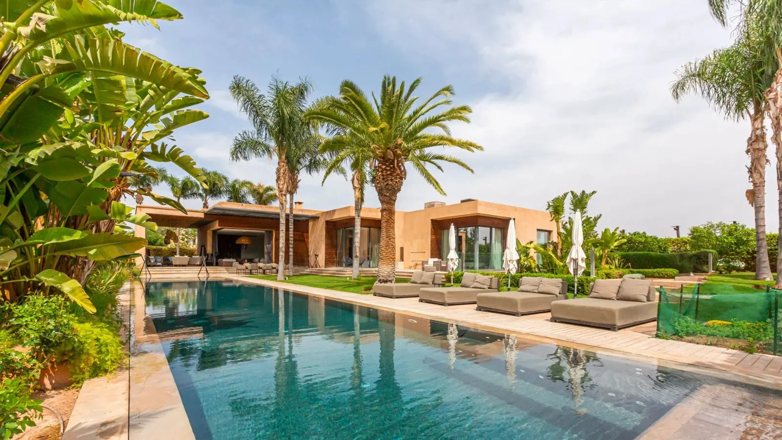 Villa Suzanne — la façade et l'entrée (Assoufid, Marrakech)