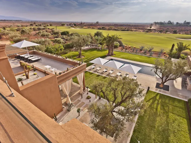 Villa Elio — le salon principal (route de Tahanaout, Marrakech)