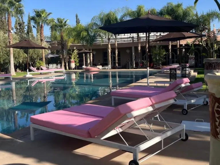 Villa Rose — le salon principal (route de Tahanaout, Marrakech)