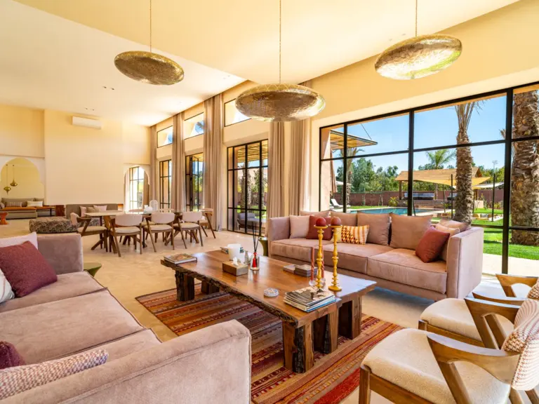 Villa Oasis — la salle à manger (route de l'Ourika, Marrakech)